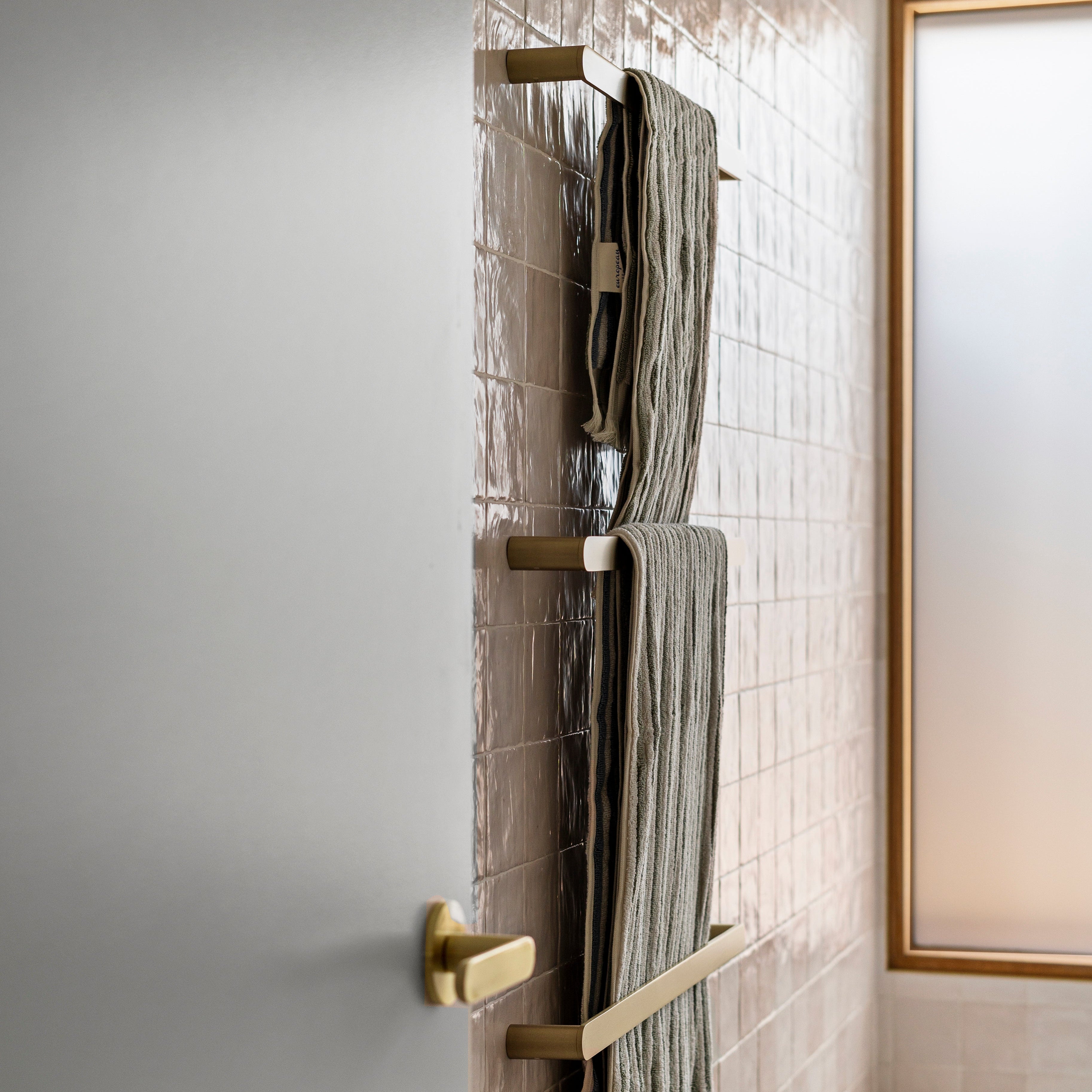 Single Towel Rail - Brushed Brass
